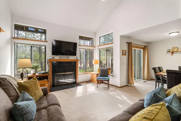 17720 Lake Aspen Court #7, Sunriver, OR 97707