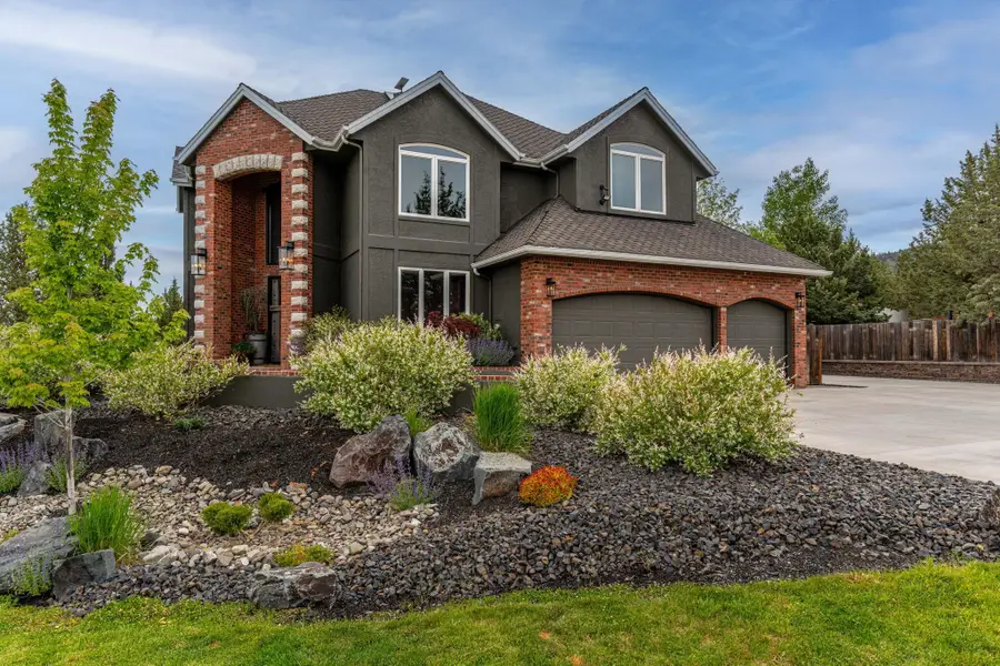 8956 Yahooskin Drive, Powell Butte, OR 97753 - #2