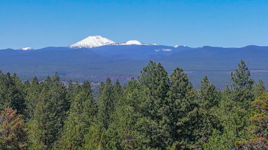 2616 NW Gill Court, Bend, OR 97703 - #2