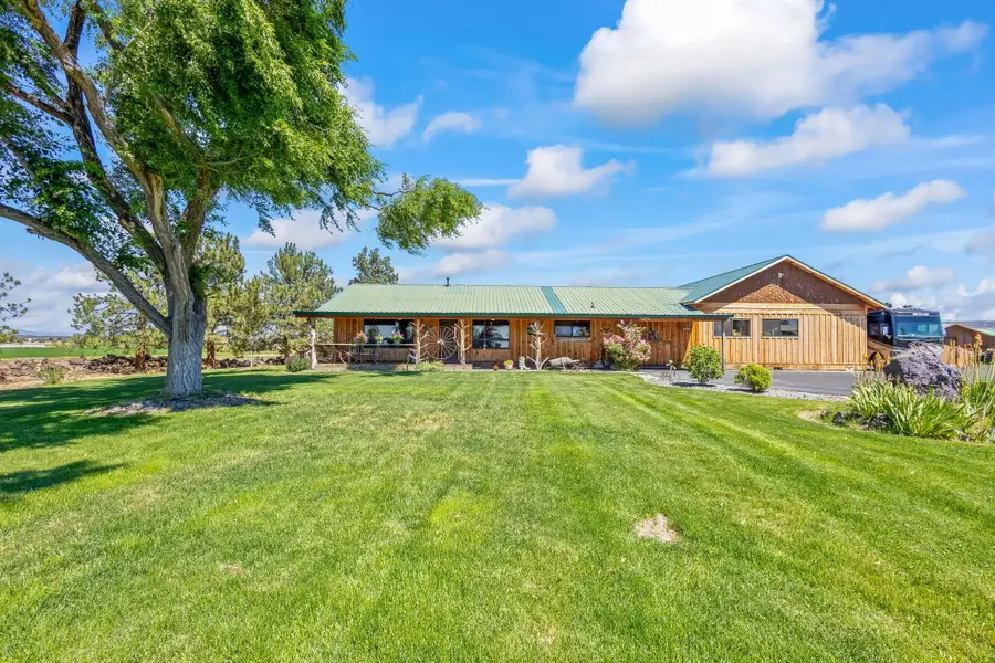 3068 SW Reif Road, Powell Butte, OR 97753 - #2