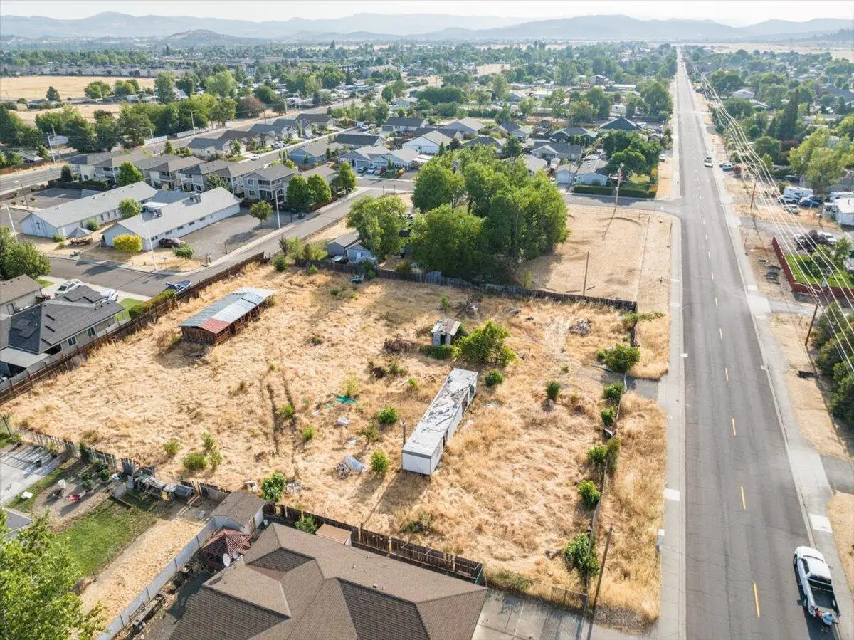 3131 Avenue A, White City, OR 97503 - #1