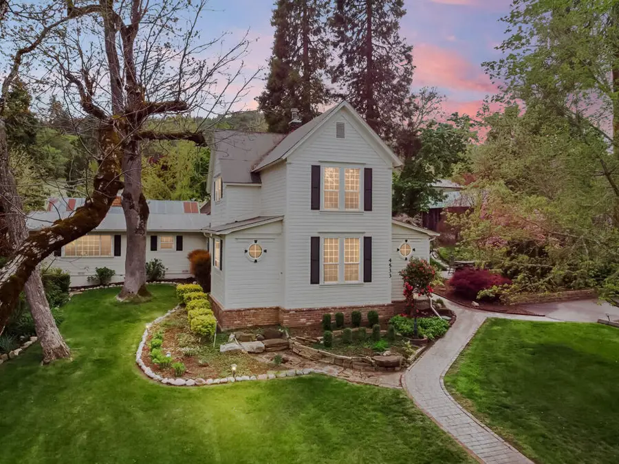 4533 Old Stage Road, Central Point, OR 97502 - #3