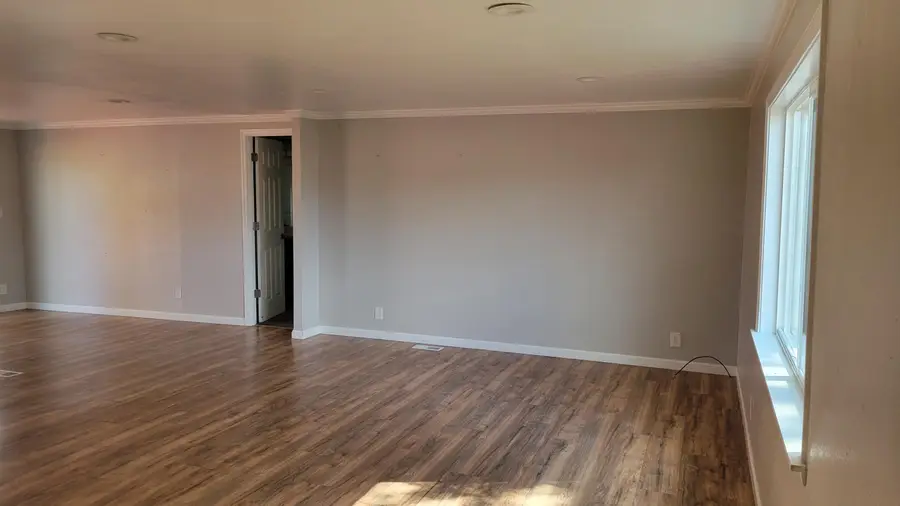 5540 Dewitt Avenue, Klamath Falls, OR 97601 - #3