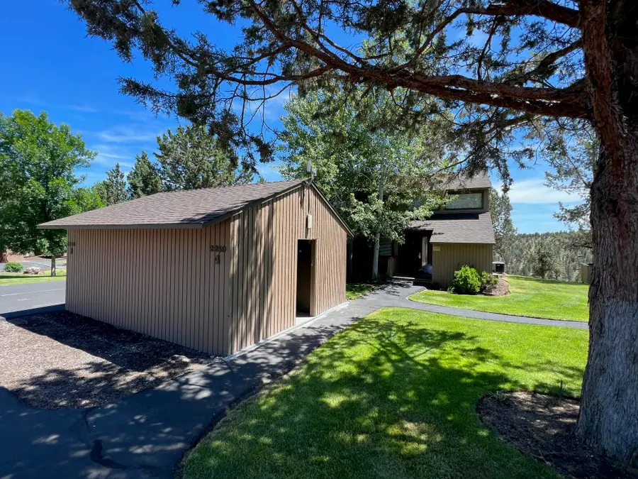 2250 Snowgoose Drive #RV4E, Redmond, OR 97756 - #2