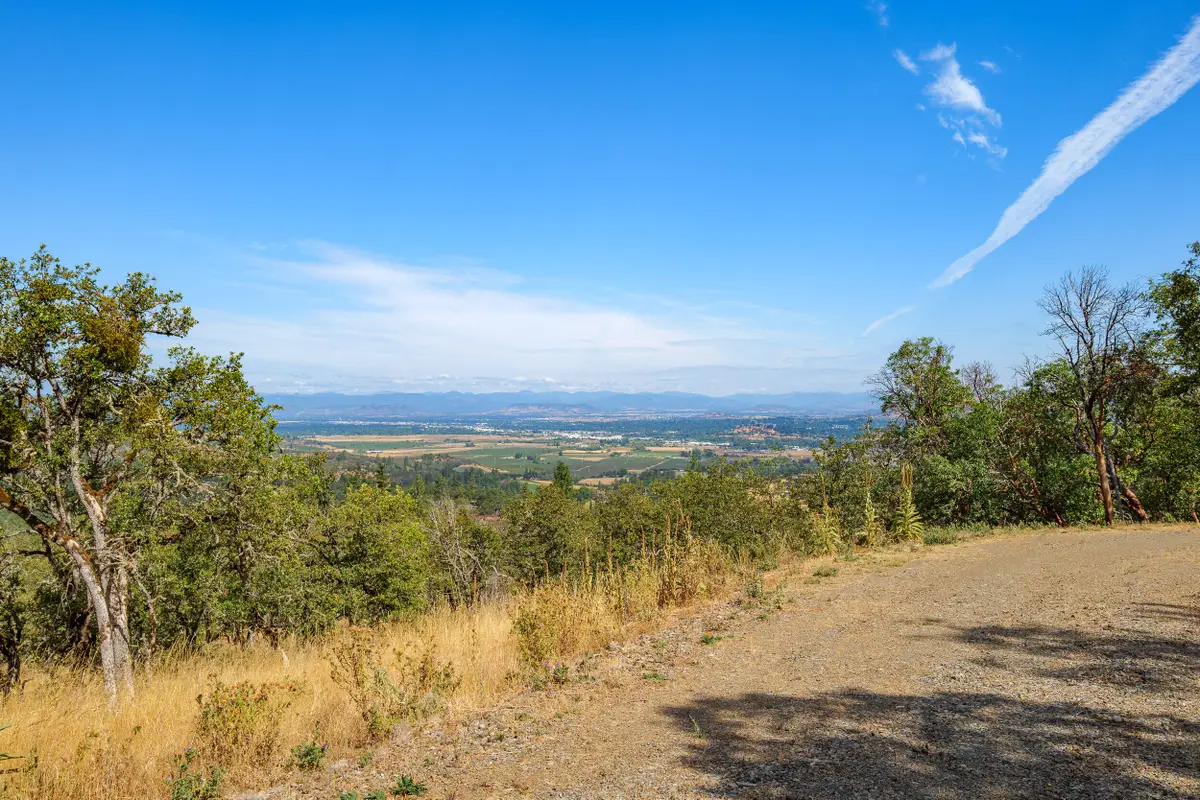 1048 Coleman Hills Drive #1, Medford, OR 97501 - #1