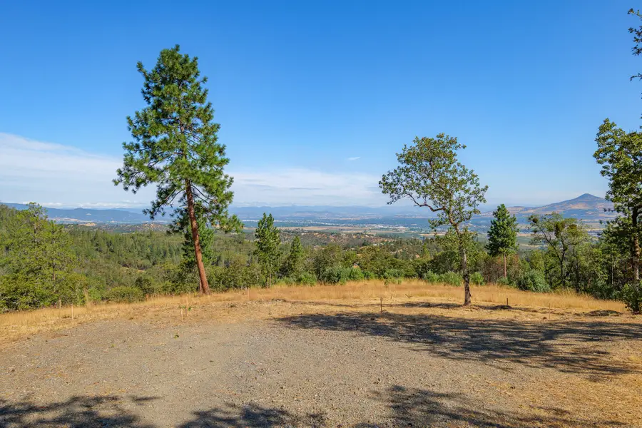 1018 Coleman Hills Drive #6, Medford, OR 97501 - #2
