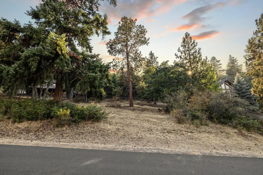 Coopers Hawk Lot 856 Road, Klamath Falls, OR 97601 - #1