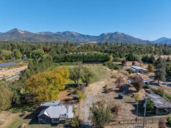 12019 Williams Highway, Grants Pass, OR 97527
