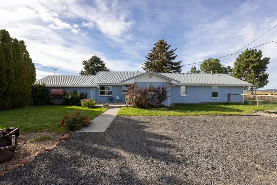 1774 W Ashwood Lane, Madras, OR 97741 - #2