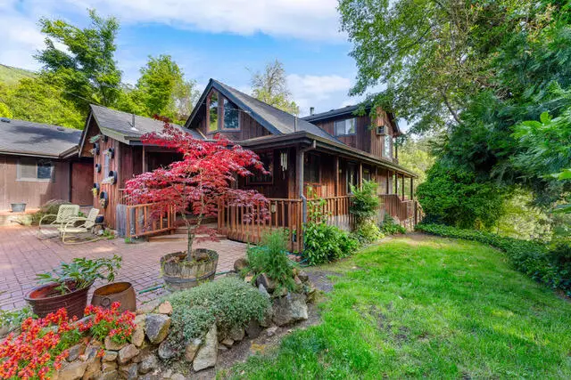 1026 N Schoolhouse Creek Road, Grants Pass, OR 97526 - #3