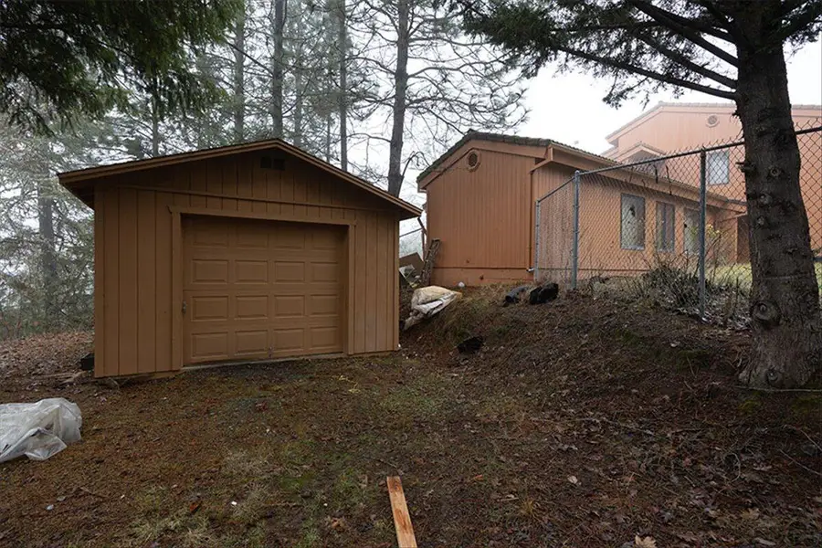 5449 Hugo Road, Grants Pass, OR 97526 - #2