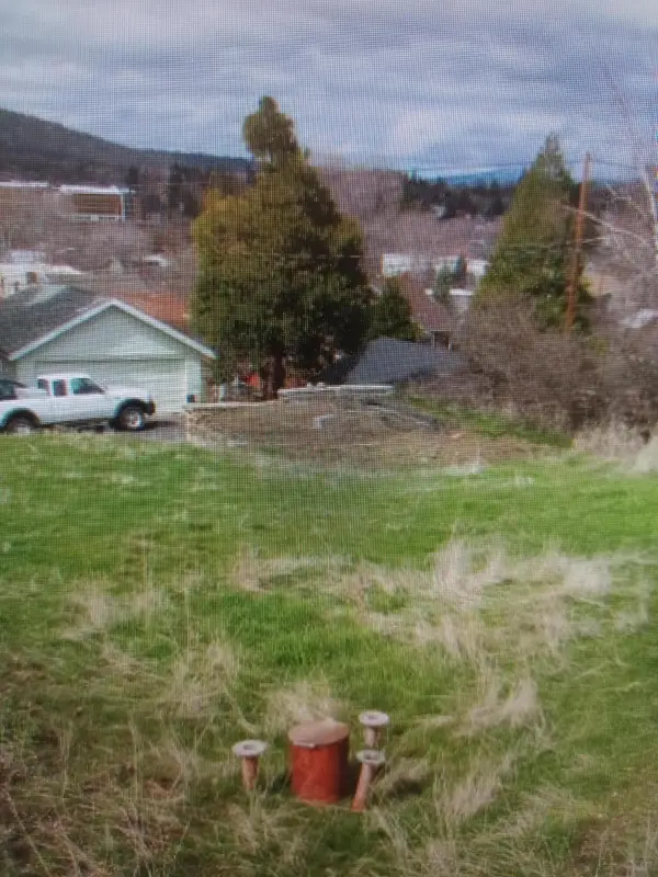 Hillside Avenue #Lot 1, Klamath Falls, OR 97601