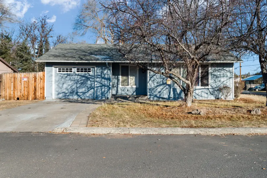 286 SE D Street, Madras, OR 97741 - #3