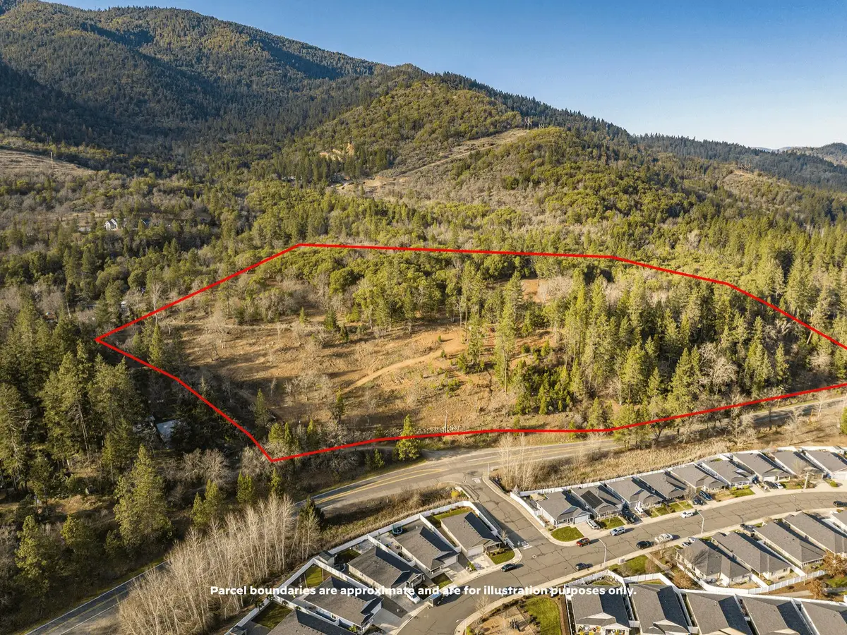 5651 Foothill Boulevard, Rogue River, OR 97537 - #1