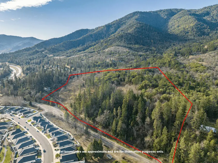 5651 Foothill Boulevard, Rogue River, OR 97537 - #2