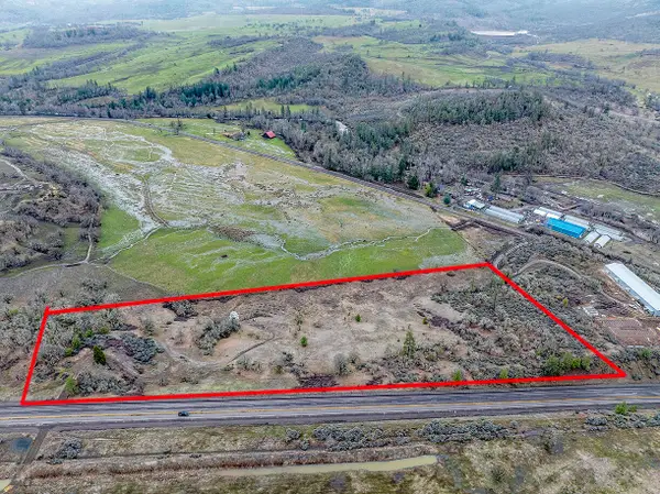 13546 Highway 140, Eagle Point, OR 97524