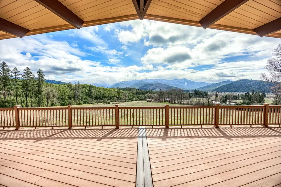 3220 Deer Creek Road, Selma, OR 97538 - #2