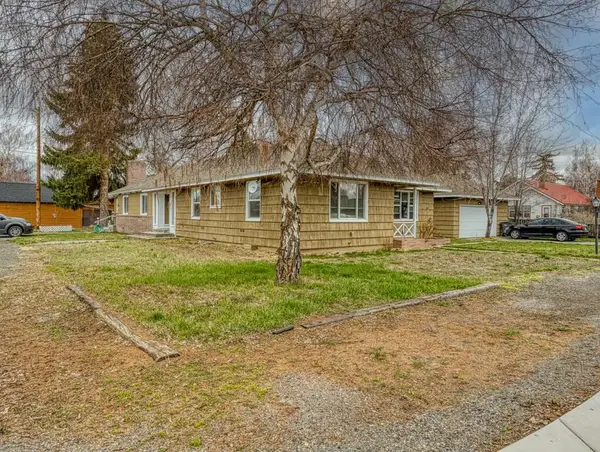 425 W 1st Street, Merrill, OR 97633