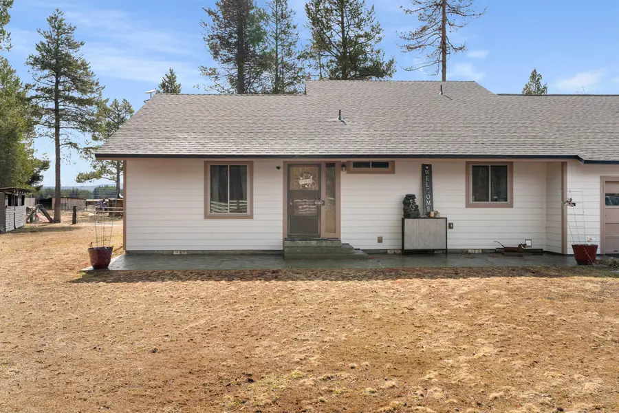 1052 S Airport Drive, Crescent, OR 97733 - #2