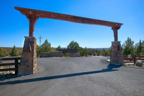 1534 SE Texas Circle #Lot 5, Prineville, OR 97754