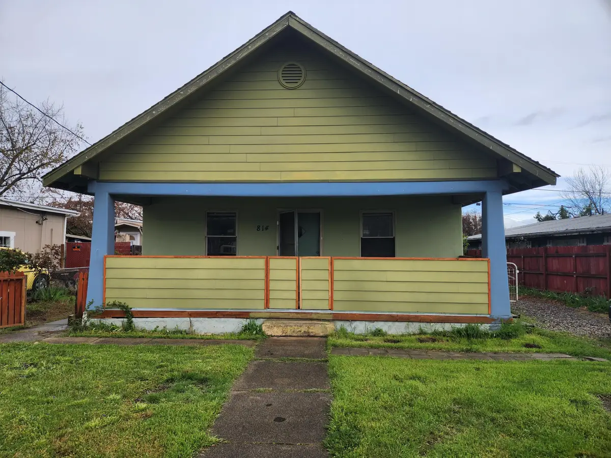 814 W 2nd Street, Medford, OR 97501 - #1