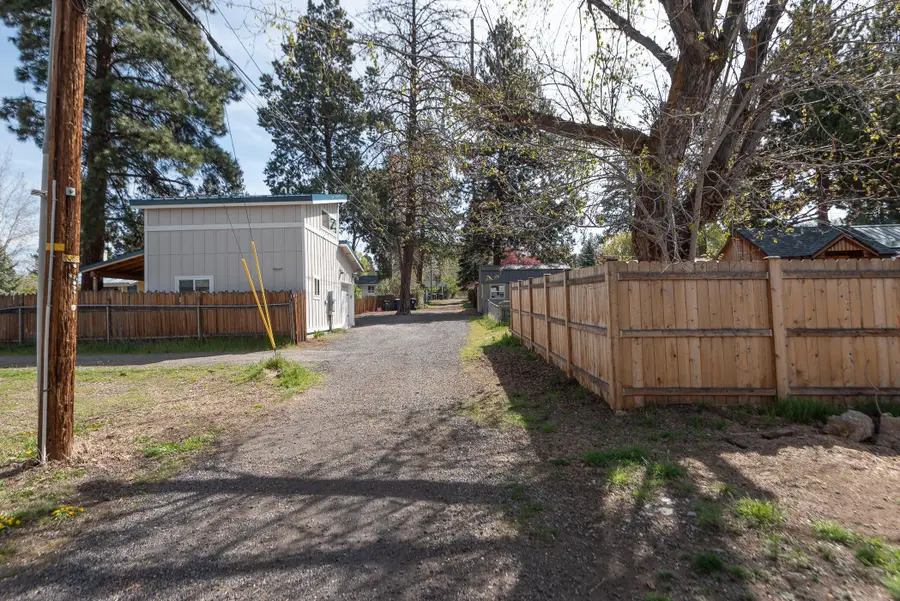 642 NE Seward Avenue, Bend, OR 97701 - #3