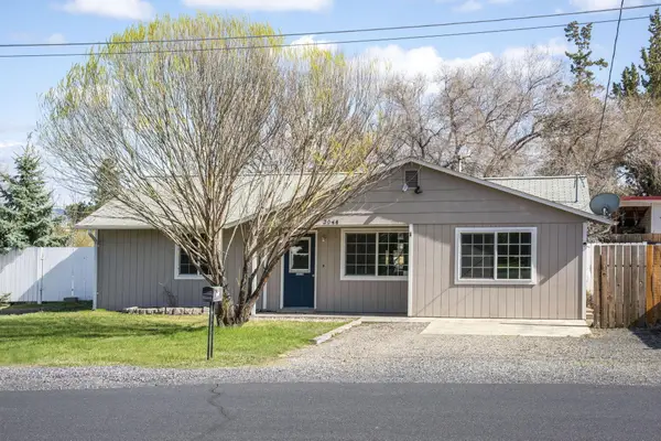 3044 SW Meadow Lane, Redmond, OR 97756