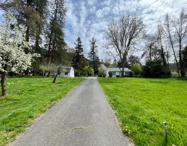 7015 Rogue River Highway, Grants Pass, OR 97527