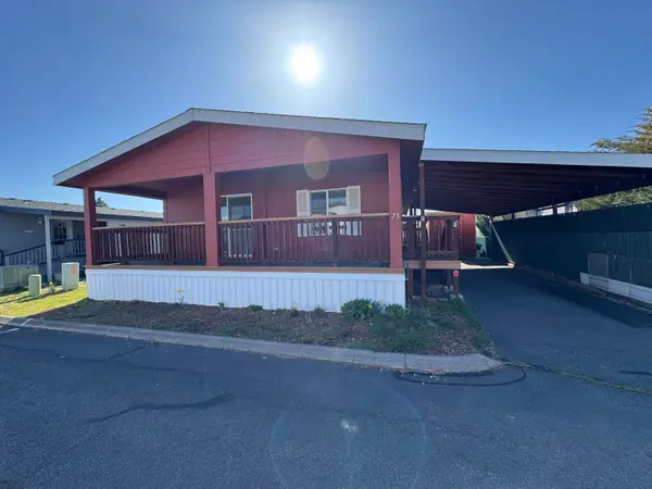 4200 Summers Lane #UNIT 73, Klamath Falls, OR 97603