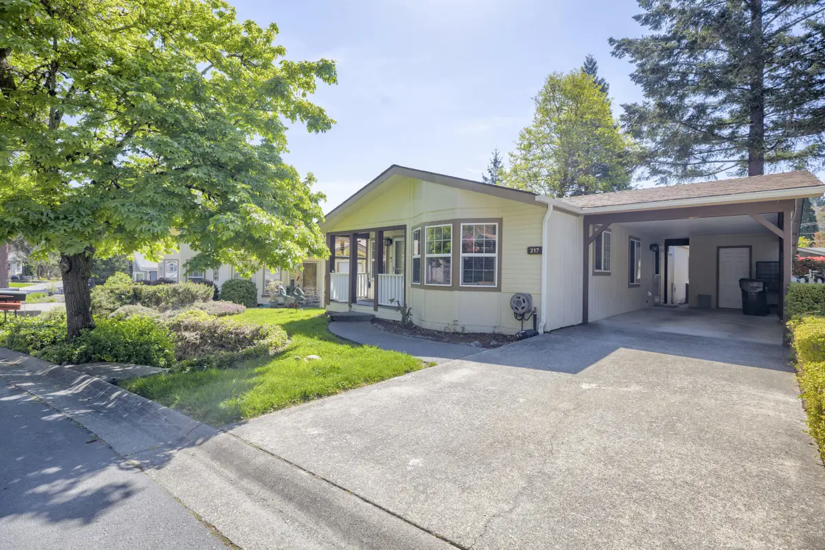 217 NW Creekside Drive, Grants Pass, OR 97526 - #1