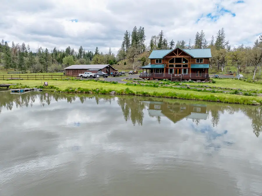 9500 Butte Falls Highway, Eagle Point, OR 97524 - #2