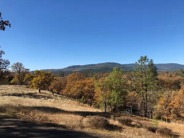 176 Cindy Way, Shady Cove, OR 97539