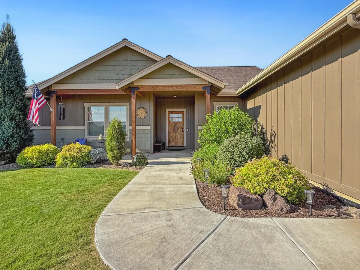 323 NW Saddle Ridge Loop, Prineville, OR 97754 - #1