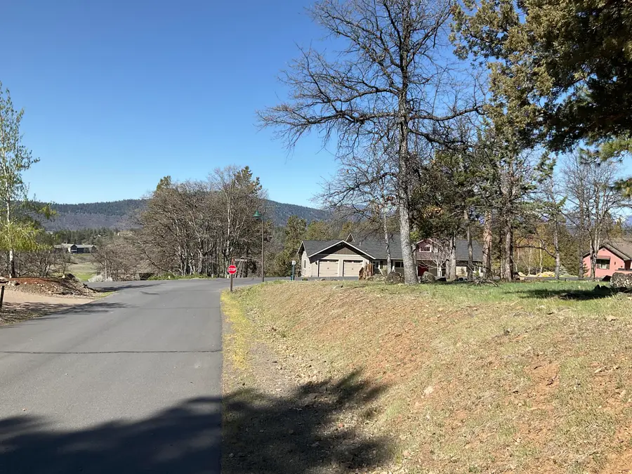 Sanderling Road #Lot 579, Klamath Falls, OR 97601 - #3