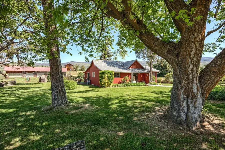 1249 N Valley View Road, Ashland, OR 97520 - #3