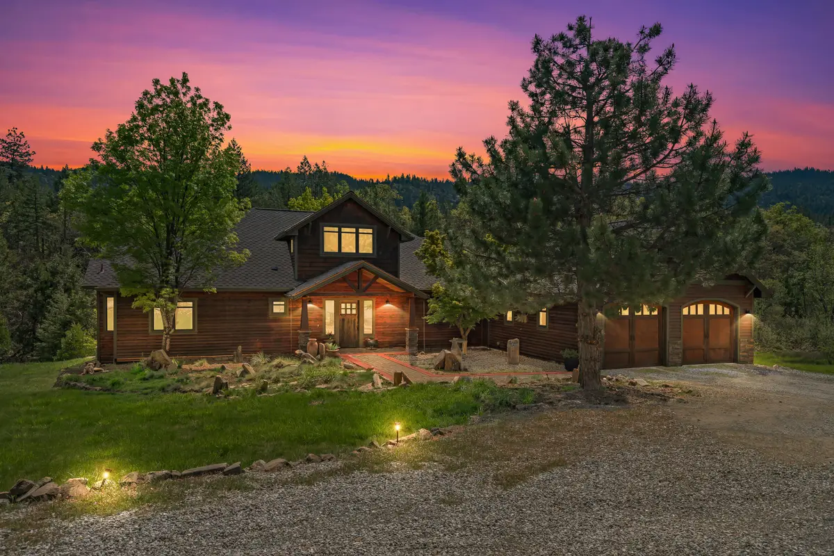 545 Conifer Way, Ashland, OR 97520 - #1