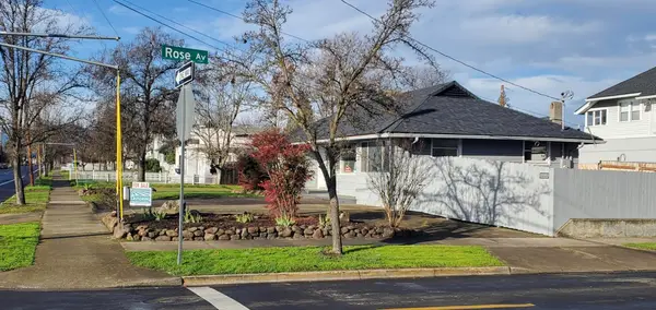 1204 W Main Street, Medford, OR 97501