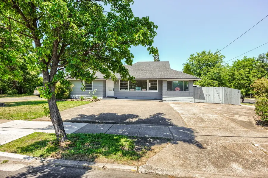 1204 W Main Street, Medford, OR 97501 - #3
