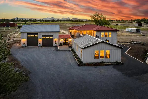 24166 Dodds Road, Bend, OR 97701