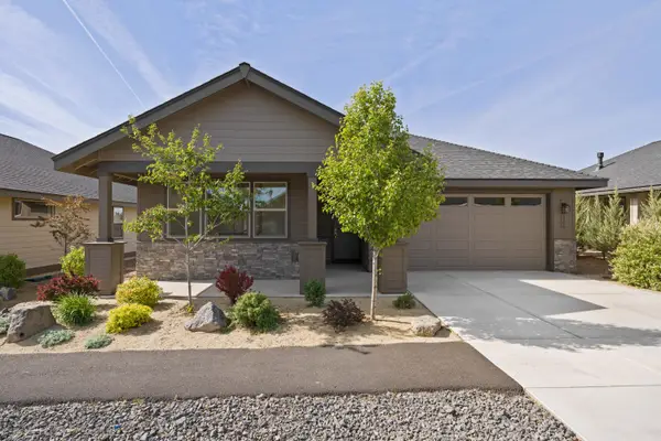 2366 NW Redwood Avenue #11, Redmond, OR 97756