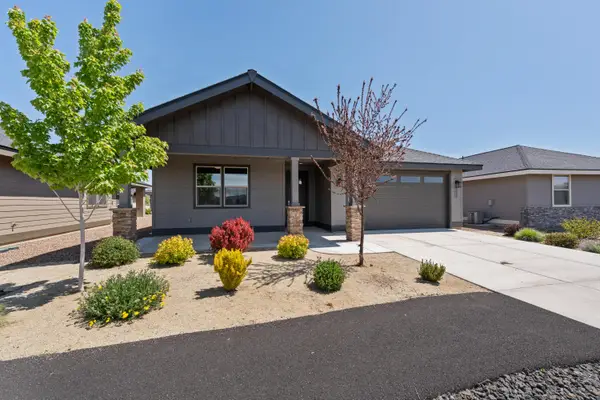 2622 NW Redwood Circle #40, Redmond, OR 97756