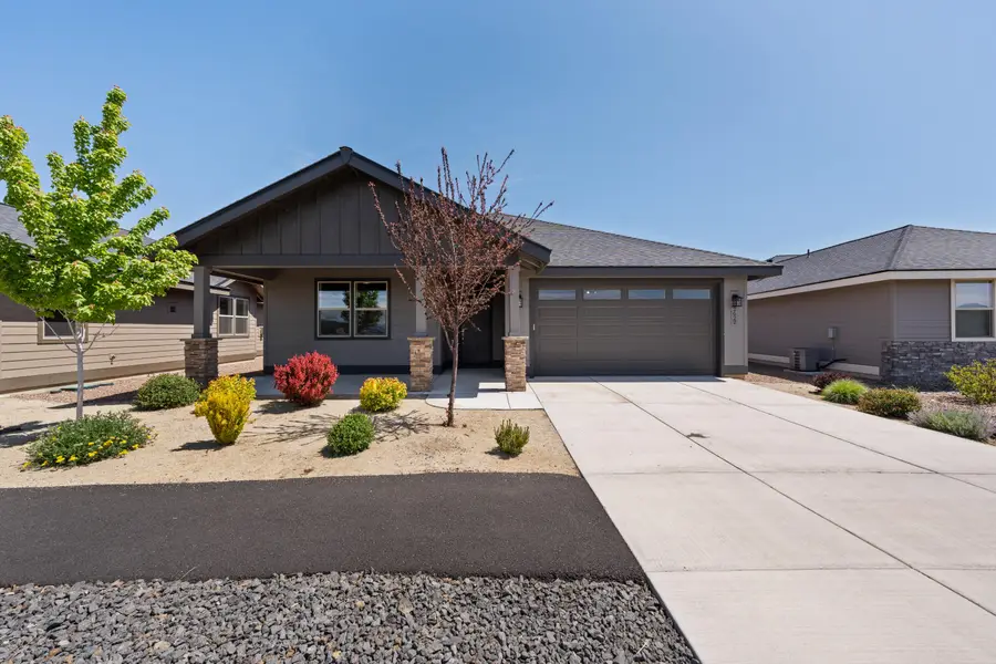 2622 NW Redwood Circle #40, Redmond, OR 97756 - #2