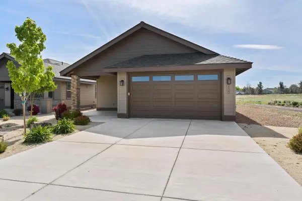 2522 NW Redwood Circle #15, Redmond, OR 97756