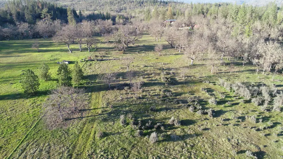 506 Greenleaf Drive, Eagle Point, OR 97524 - #3