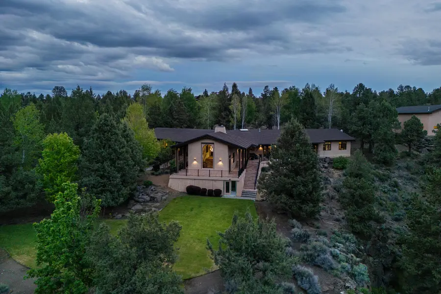 8050 NW Grubstake Way, Redmond, OR 97756 - #3