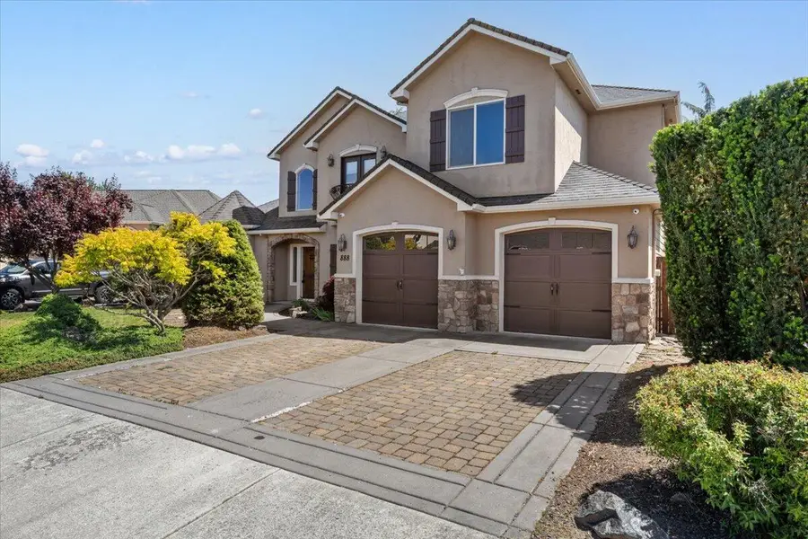 888 Arrowhead Trail, Eagle Point, OR 97524 - #2