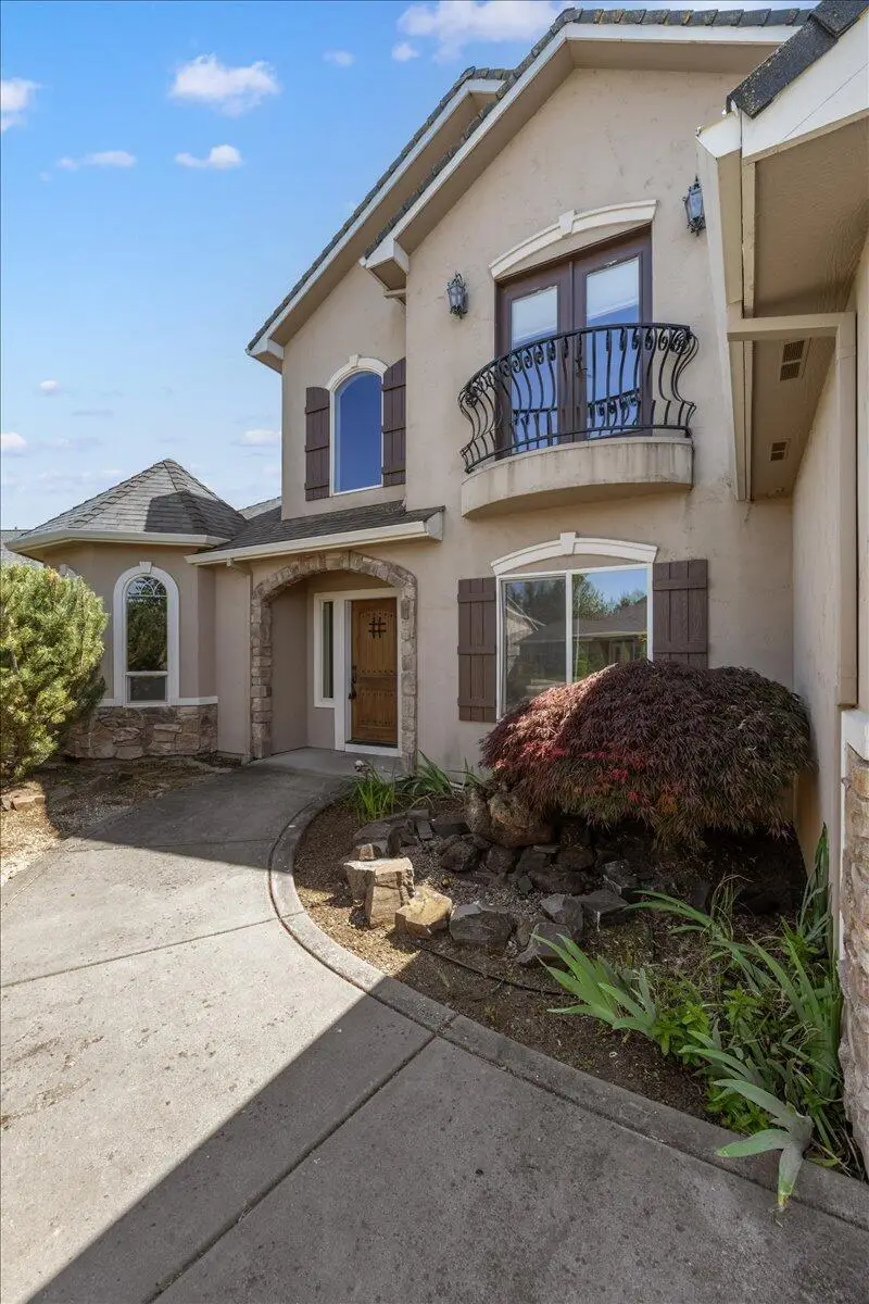 888 Arrowhead Trail, Eagle Point, OR 97524 - #3