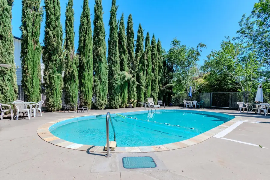 349 W Pine Street, Central Point, OR 97502 - #2