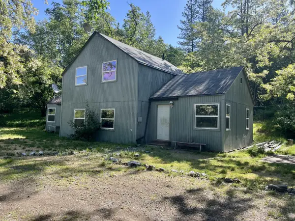 7255 Holland Loop Road, Cave Junction, OR 97523