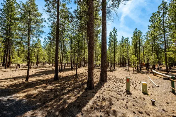 51864 Applewood Way, La Pine, OR 97739
